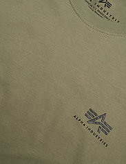 Alpha Industries - Basic T Small Logo - basic skjortor - olive - 2