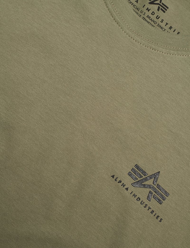 Alpha Industries - Basic T Small Logo - kortærmede t-shirts - olive - 2