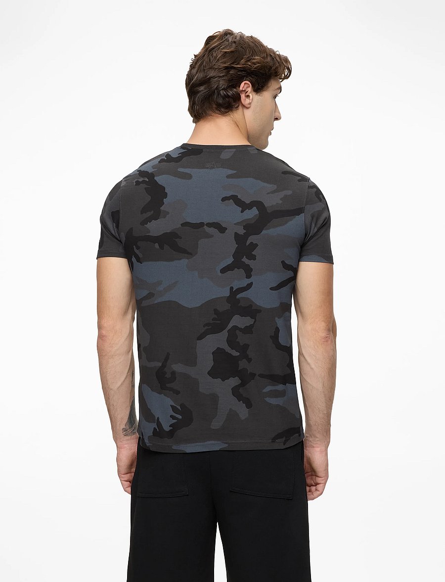 Alpha Industries - Basic T-Shirt SL Camo - kurzärmelig - black camo - 5