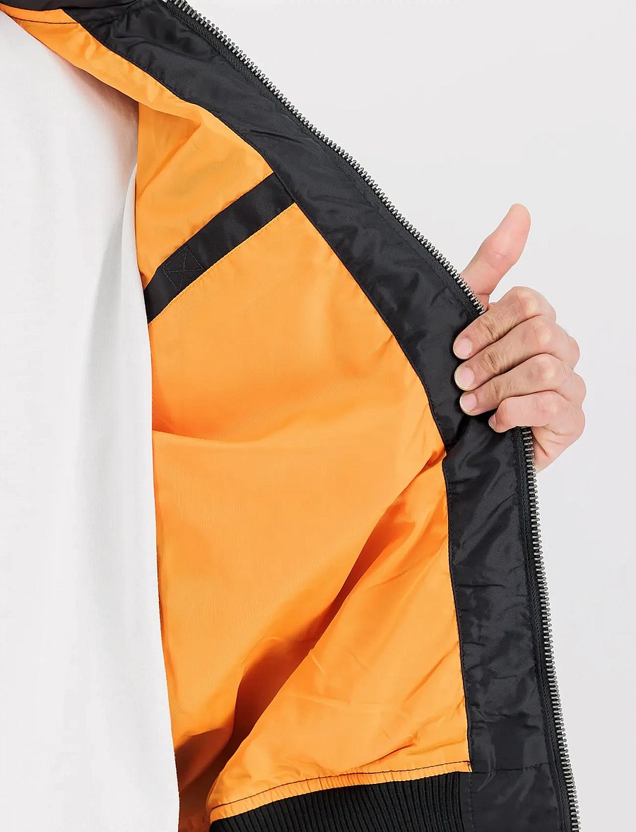 Alpha Industries - MA-1 TT Hood Light - gefütterte jacken - black - 5