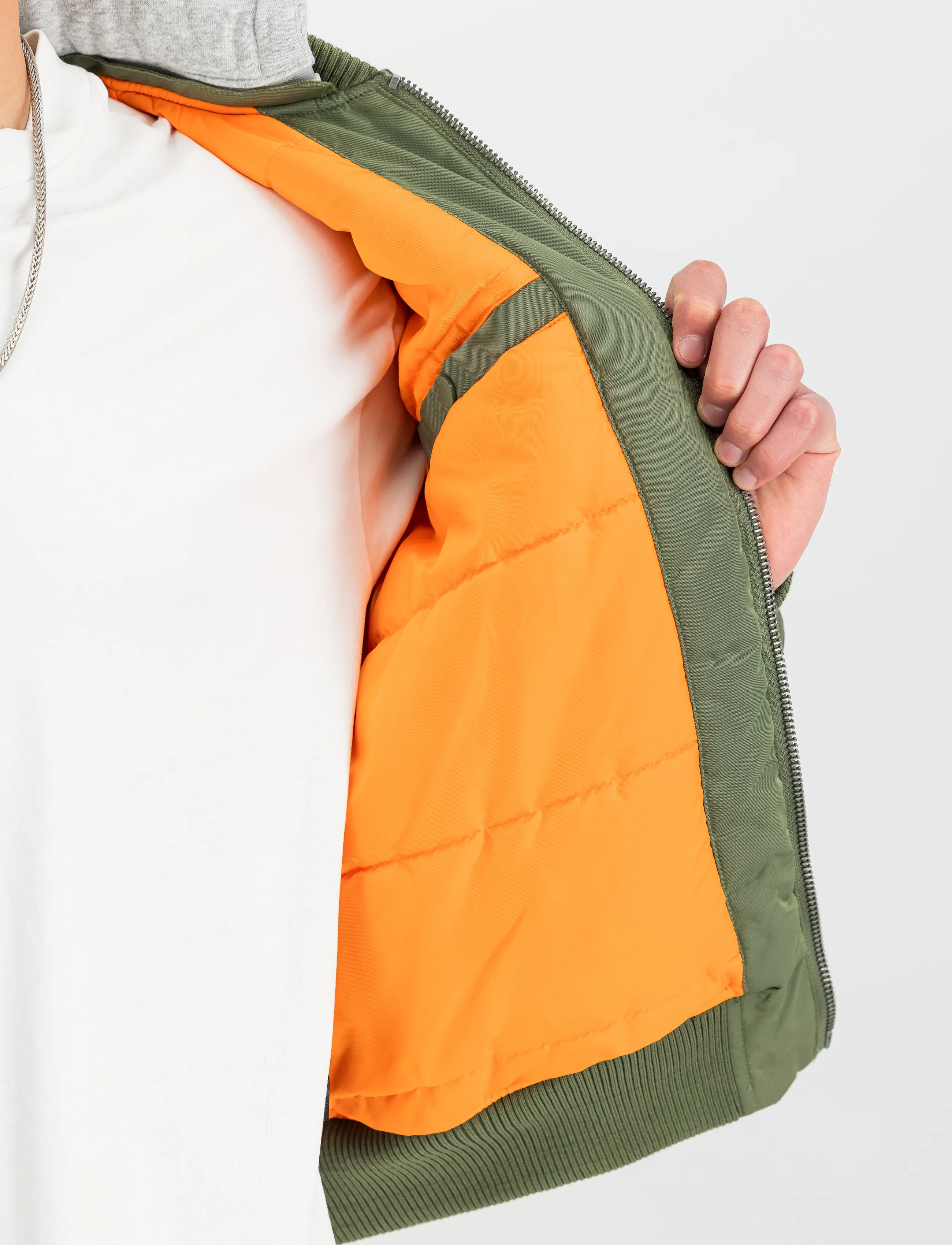 Alpha Industries - MA-1 TT Two Tone Hood CW - hybrid jackets  - sage-green - 4