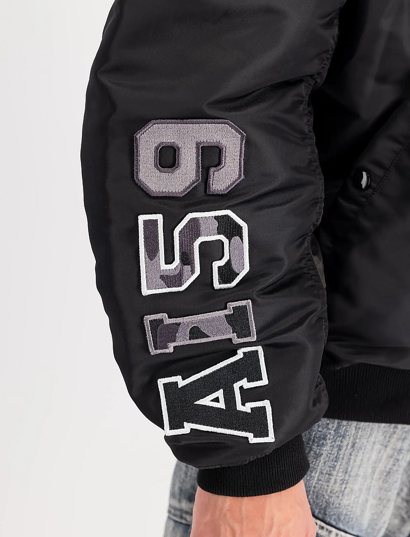 Alpha Industries - MA-1 Hooded Studio Jacket - efterårsjakker - black - 4