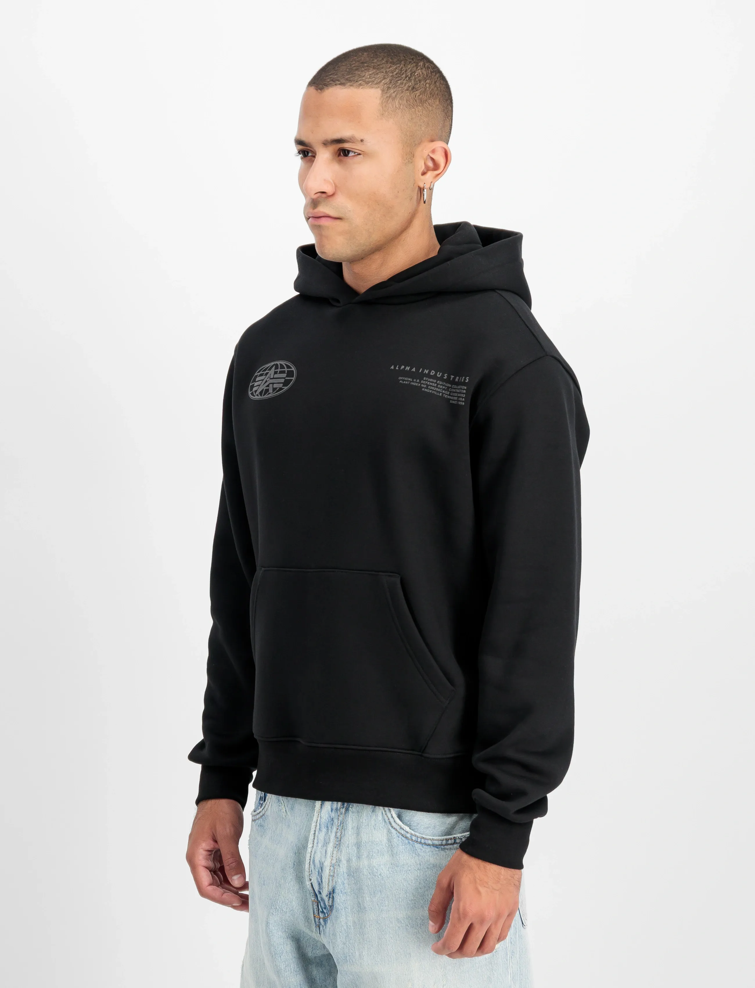 Alpha Industries World Logo Backprint Hoodie - Sweatshirts - BLACK / black