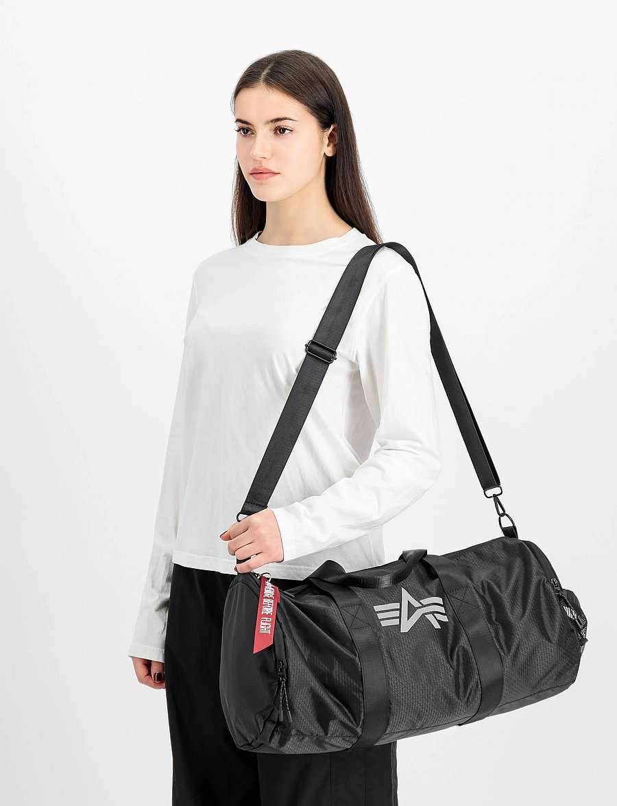 Alpha Industries - Ripstop Packable Gym Bag - duffel bags - black - 5