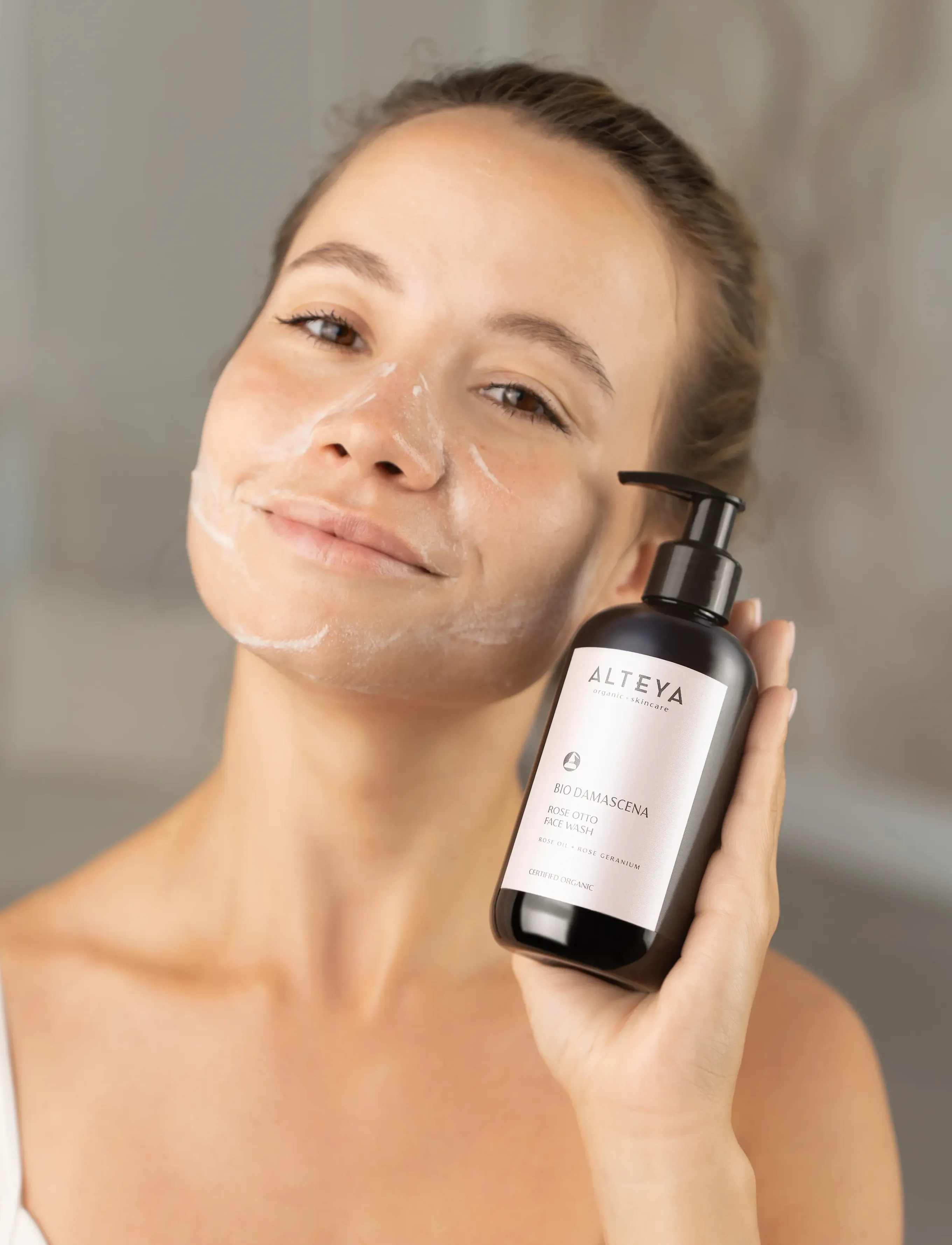 Alteya Organics Organic Rose Otto Face Wash, 250 ml, Cleansers > Foaming Cleanser, Dame
