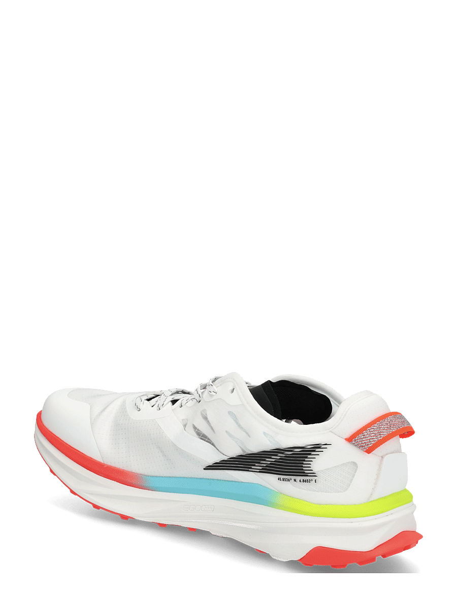 Altra - M MONT BLANC CARBON - jooksujalatsid - white/black/firey coral - 1