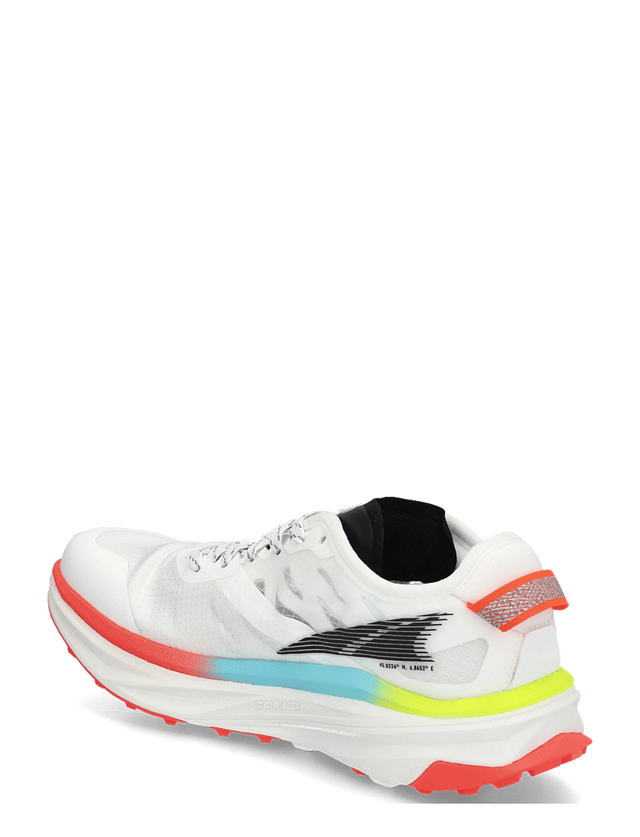 Altra - W MONT BLANC CARBON - löparskor - white/black/firey coral - 1