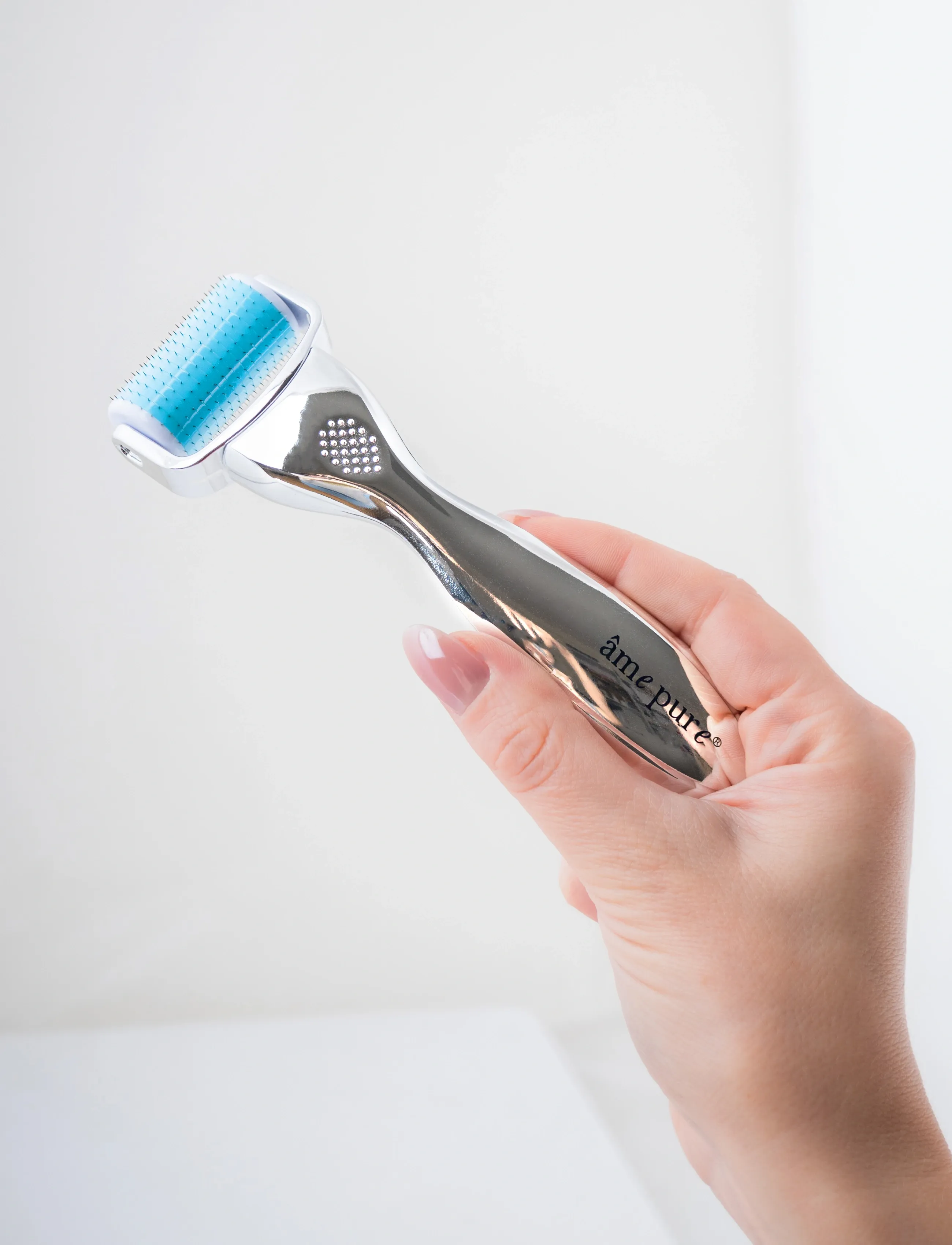 âme pure - CIT Body Roller - Derma Roller for Stretch Marks & Cellulite - hudvårdstillbehör - silver-blue - 4