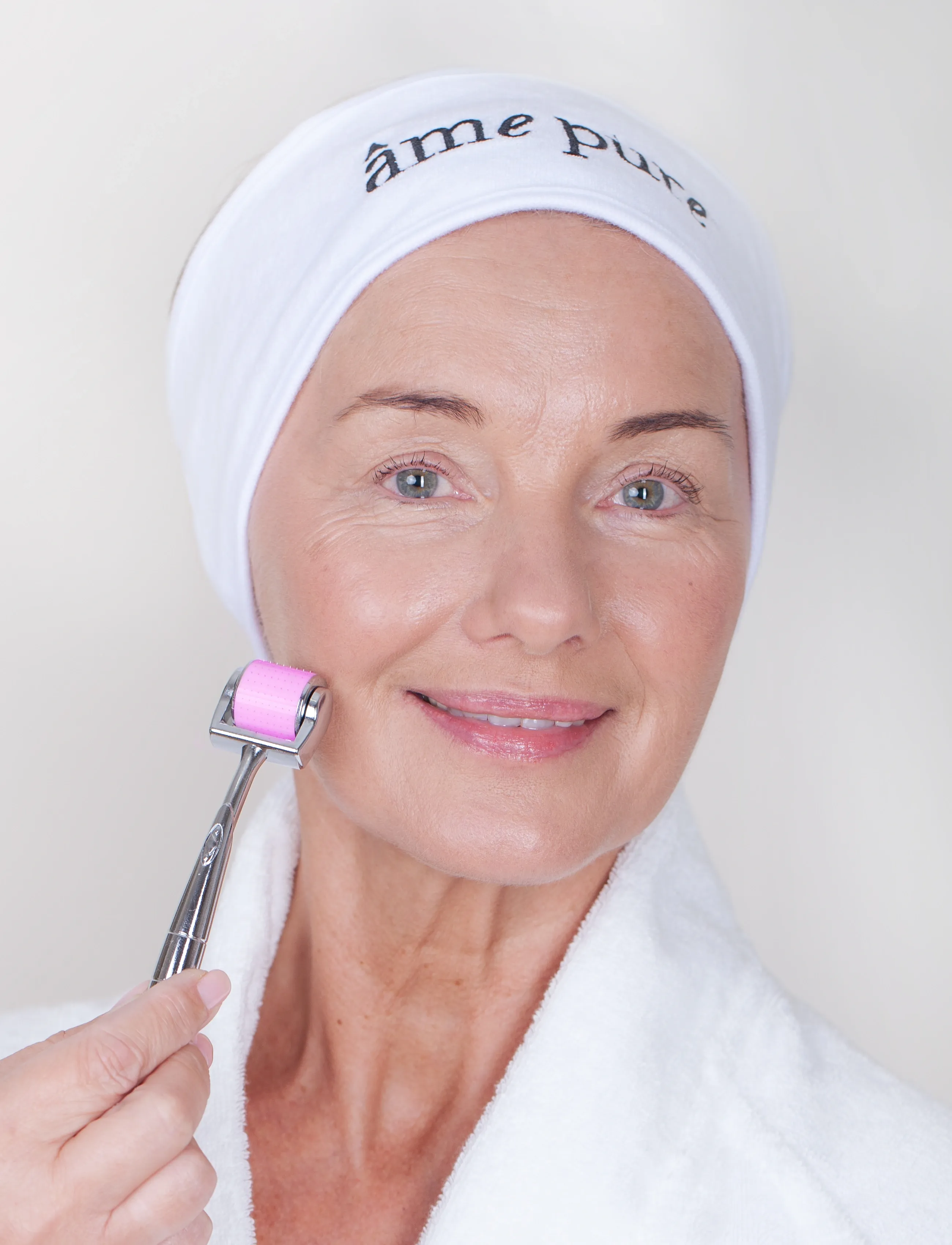 âme pure - CIT Face Roller 0.5 mm - Microneedling Derma Roller for Face - tilbehør til hudpleje - silver-pink - 2