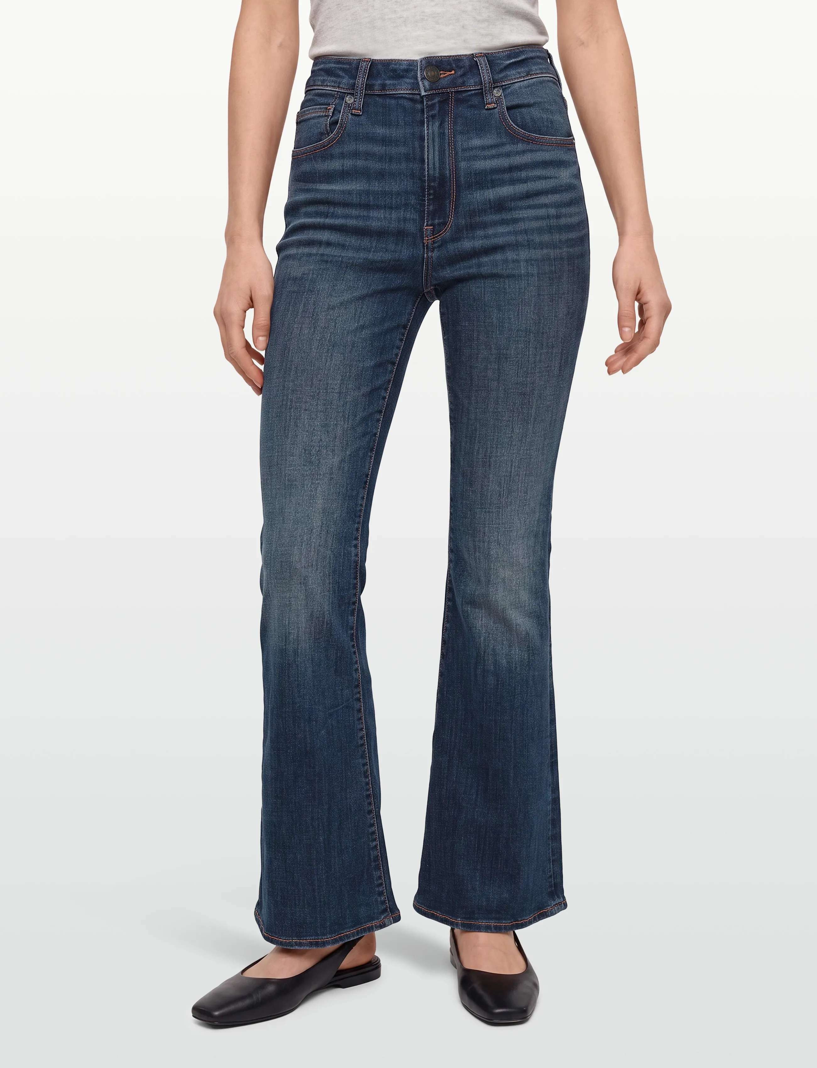 American Eagle - SUPER HIGH RISE FLARE JEANS - leveälahkeiset farkut - classic medium - 3