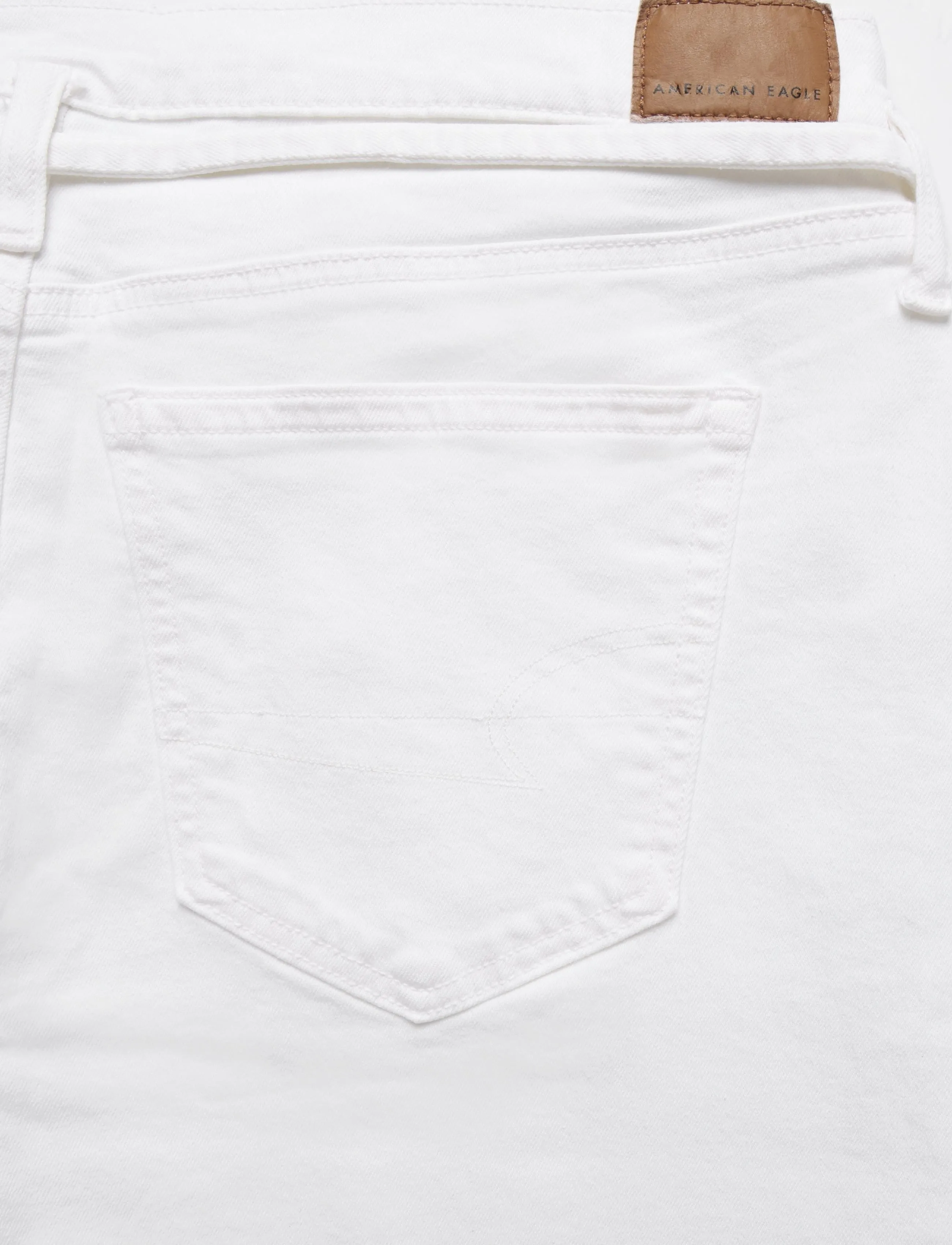 American Eagle - DREAMY DRAPE BAGGY BERMUDA (BELTED) - white - 2