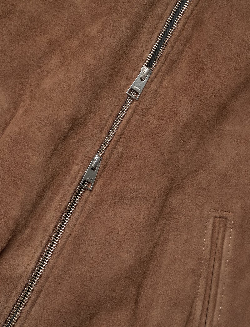 AMI - ZIPPED JACKET WITH EMBOSSED AMI DE COEUR - herbstjacken - 216 : noisette - 5