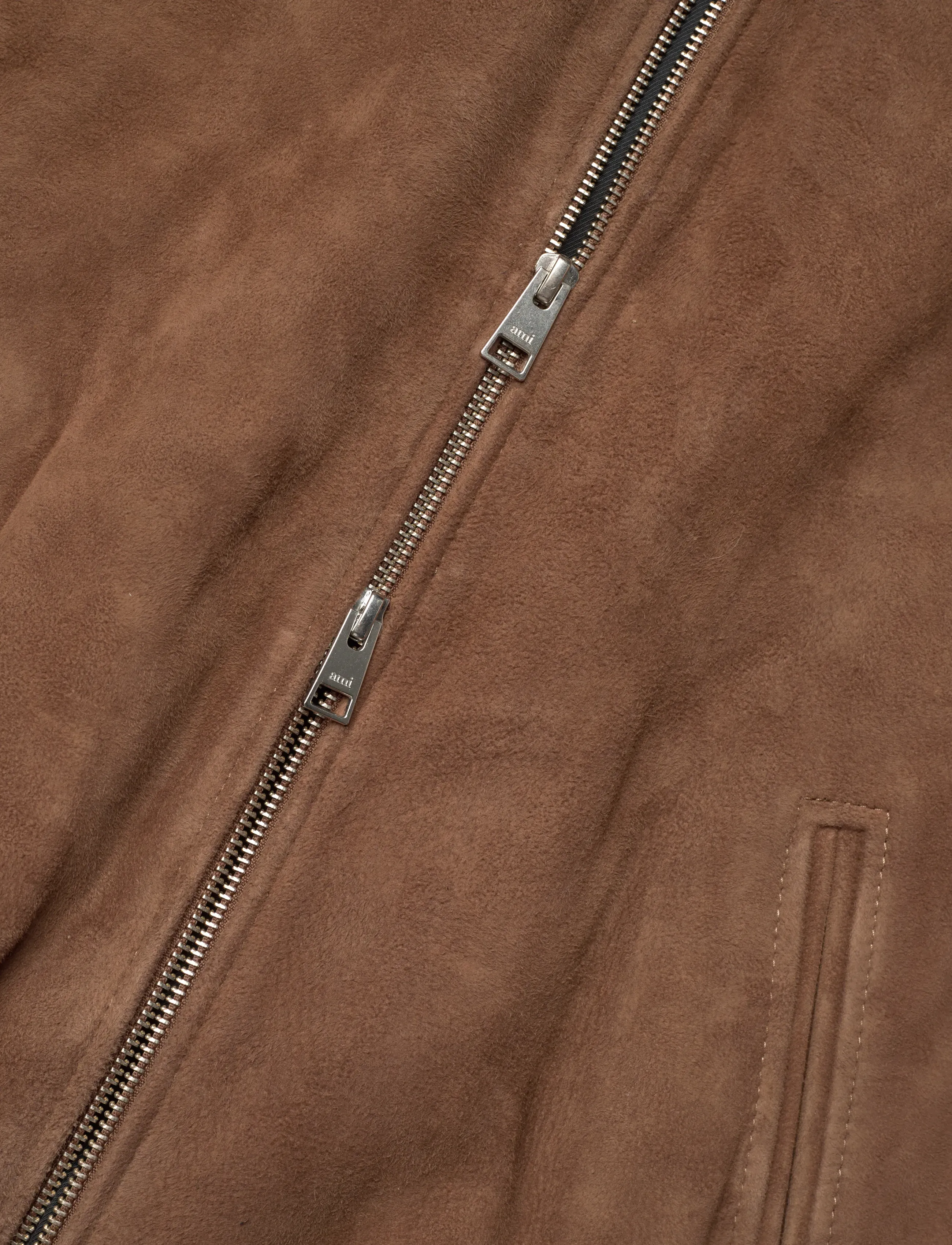 AMI - ZIPPED JACKET WITH EMBOSSED AMI DE COEUR - vårjackor - 216 : noisette - 5