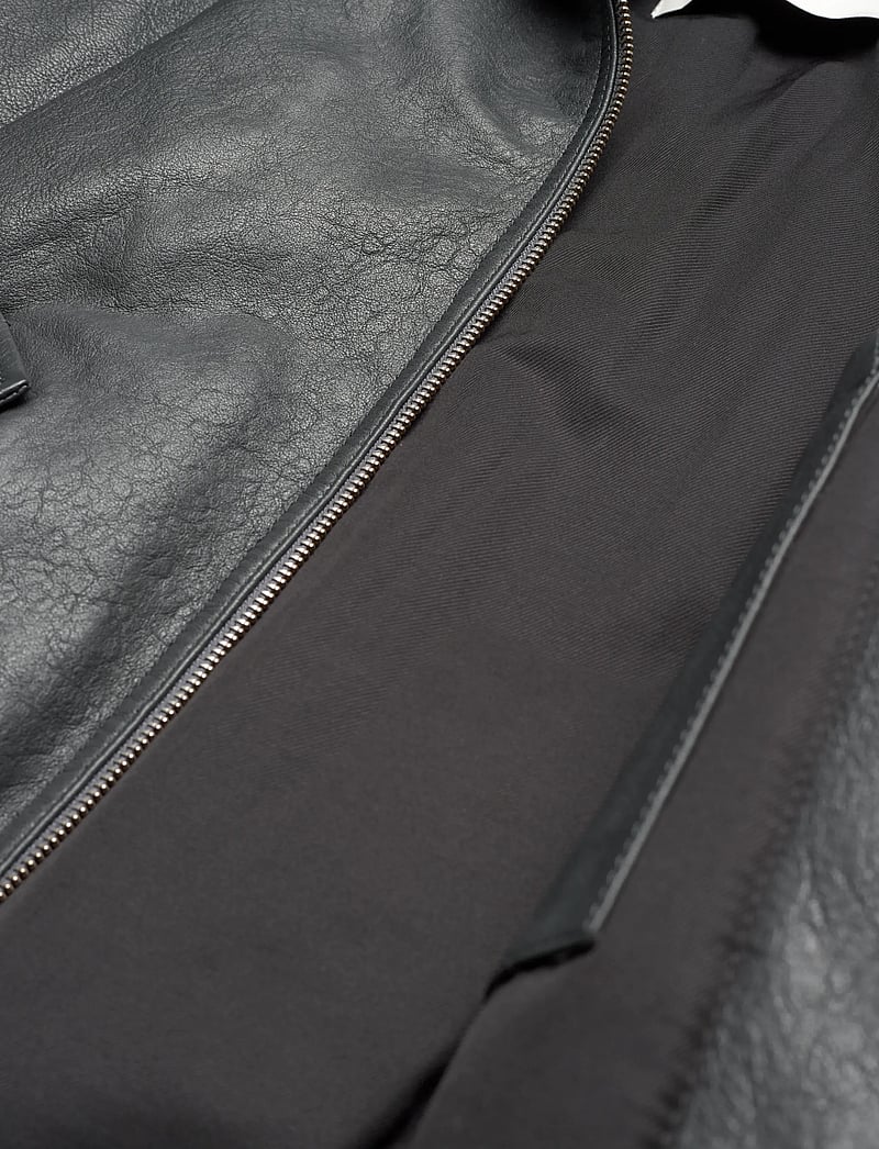 AMI - LEATHER ZIPPED JACKET - vårjackor - 020 : anthracite - 4