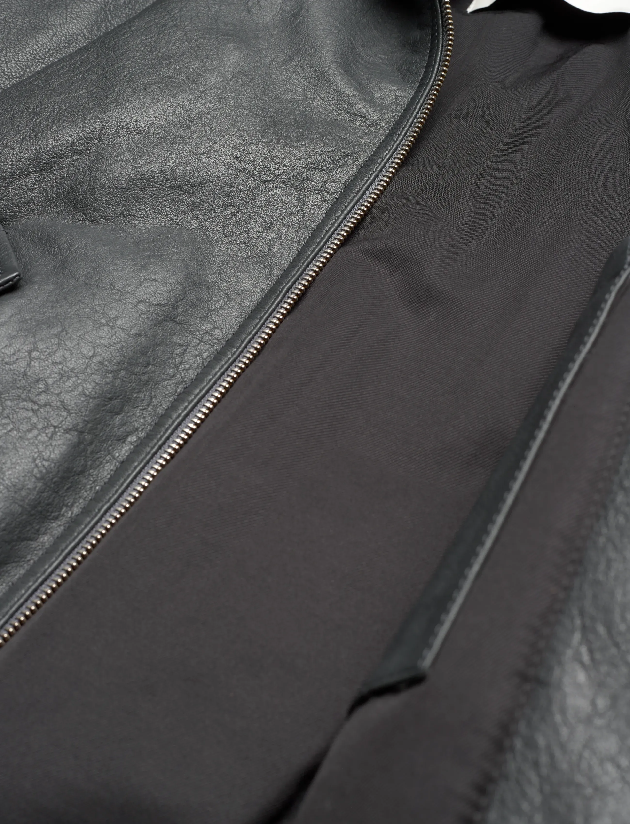 AMI - LEATHER ZIPPED JACKET - frühlingsjacken - 020 : anthracite - 4