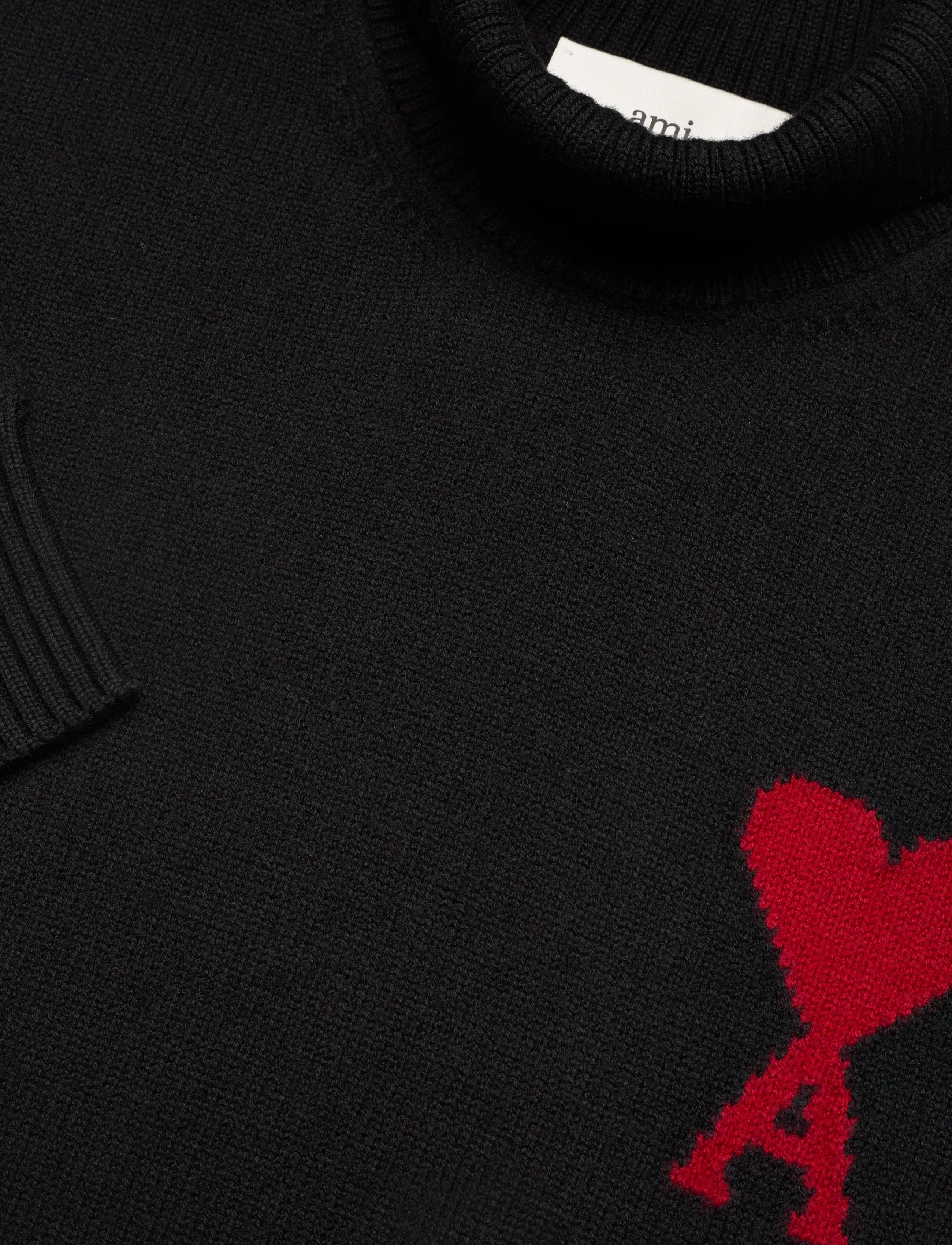 AMI - FUNNEL NECK SWEATER WITH CONTRASTED AMI DE COEUR - rolkraagtruien - 009 : noir/rouge - 2