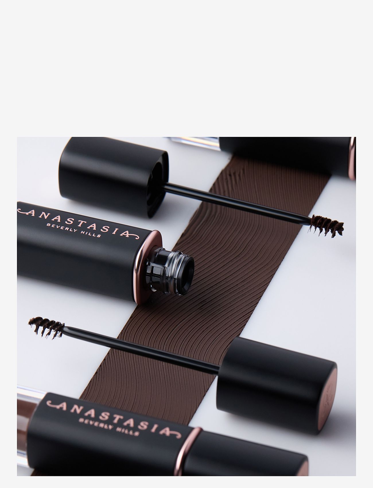 Anastasia Beverly Hills - Volumizing Tinted Brow Gel - Granite - smink - granite - 5