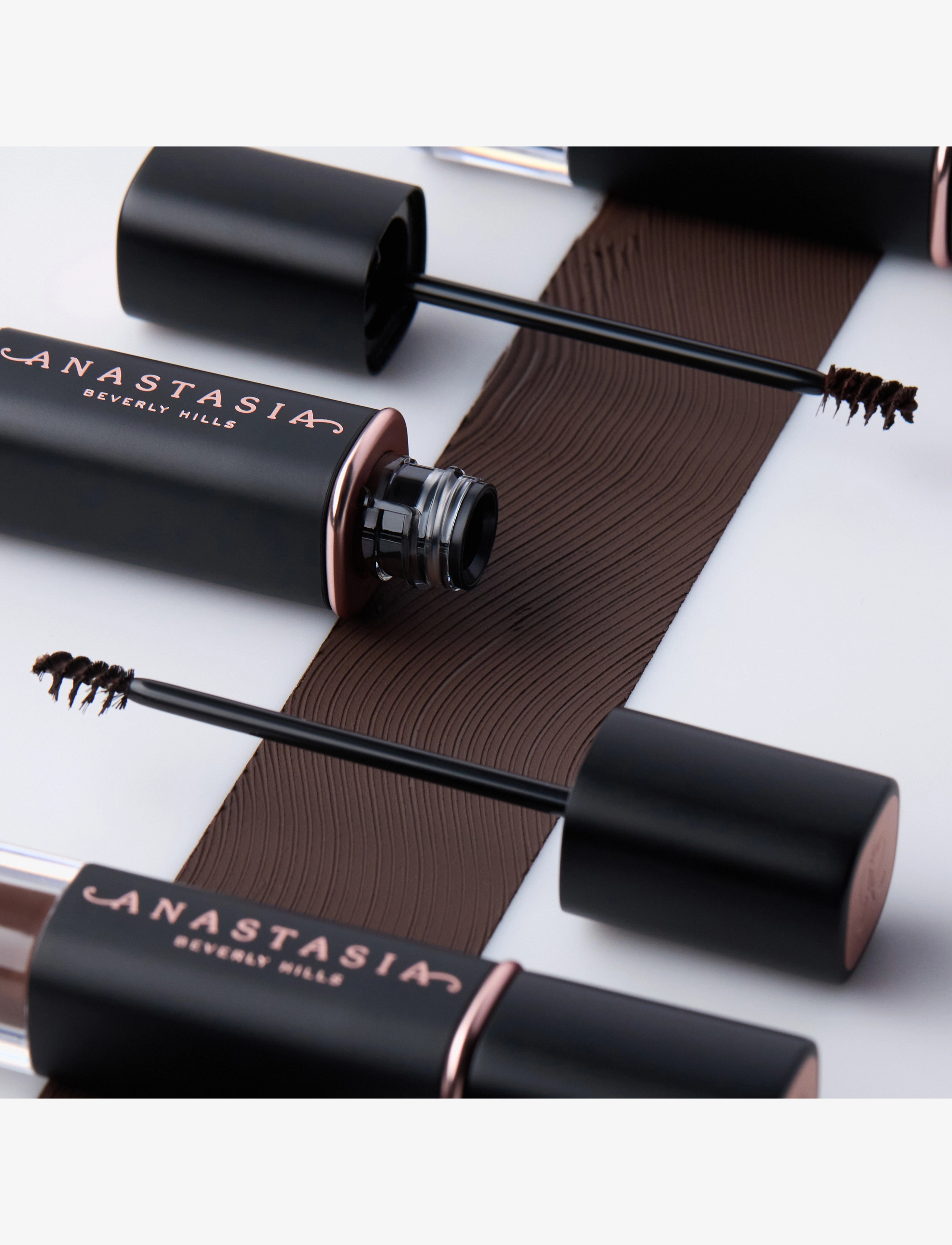 Anastasia Beverly Hills - Deluxe Mini Volumizing Tinted Brow Gel - Medium Brown - Øjne & bryn - medium brown - 4