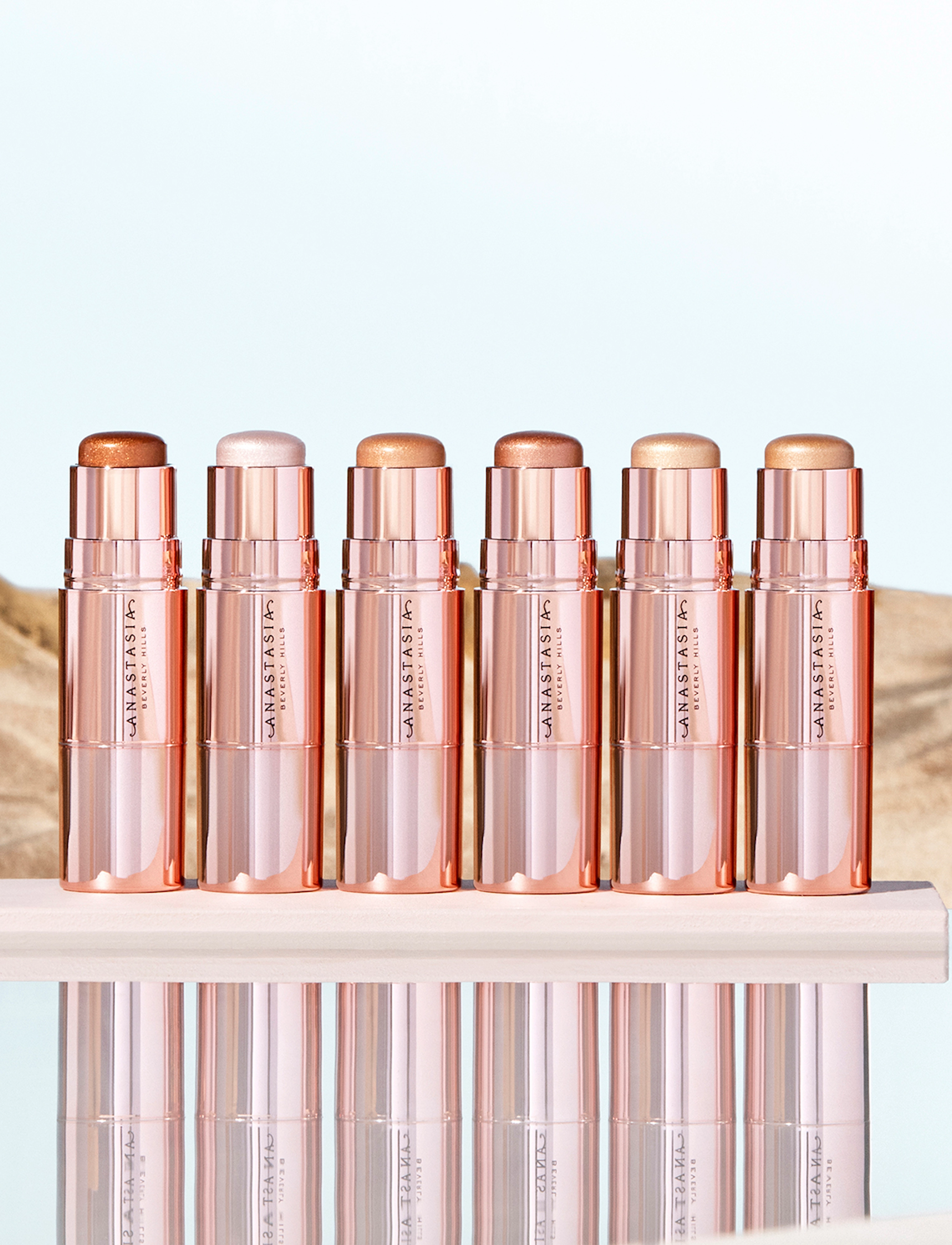 Anastasia Beverly Hills Stick Highlighter Hot Sand, 8 g, Beige, Ansigt > Highlighter, Dame