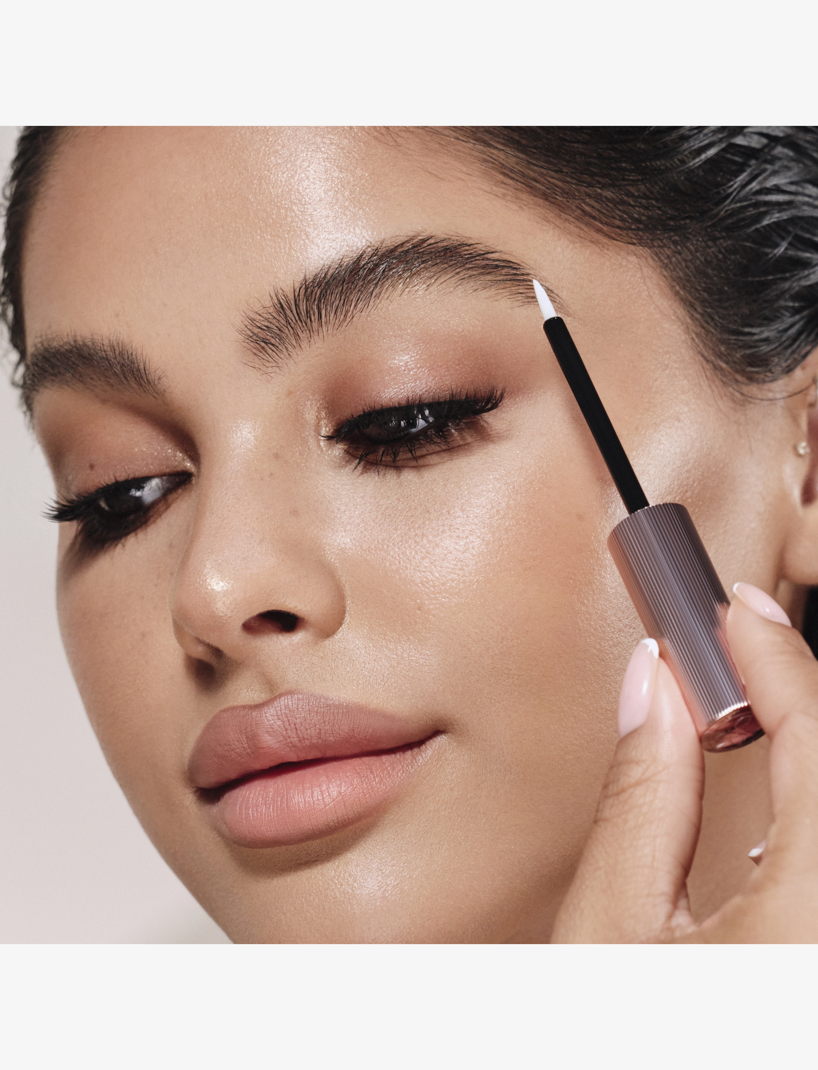 Anastasia Beverly Hills Brow Genius® Serum ögonfransserum dam – bild 7