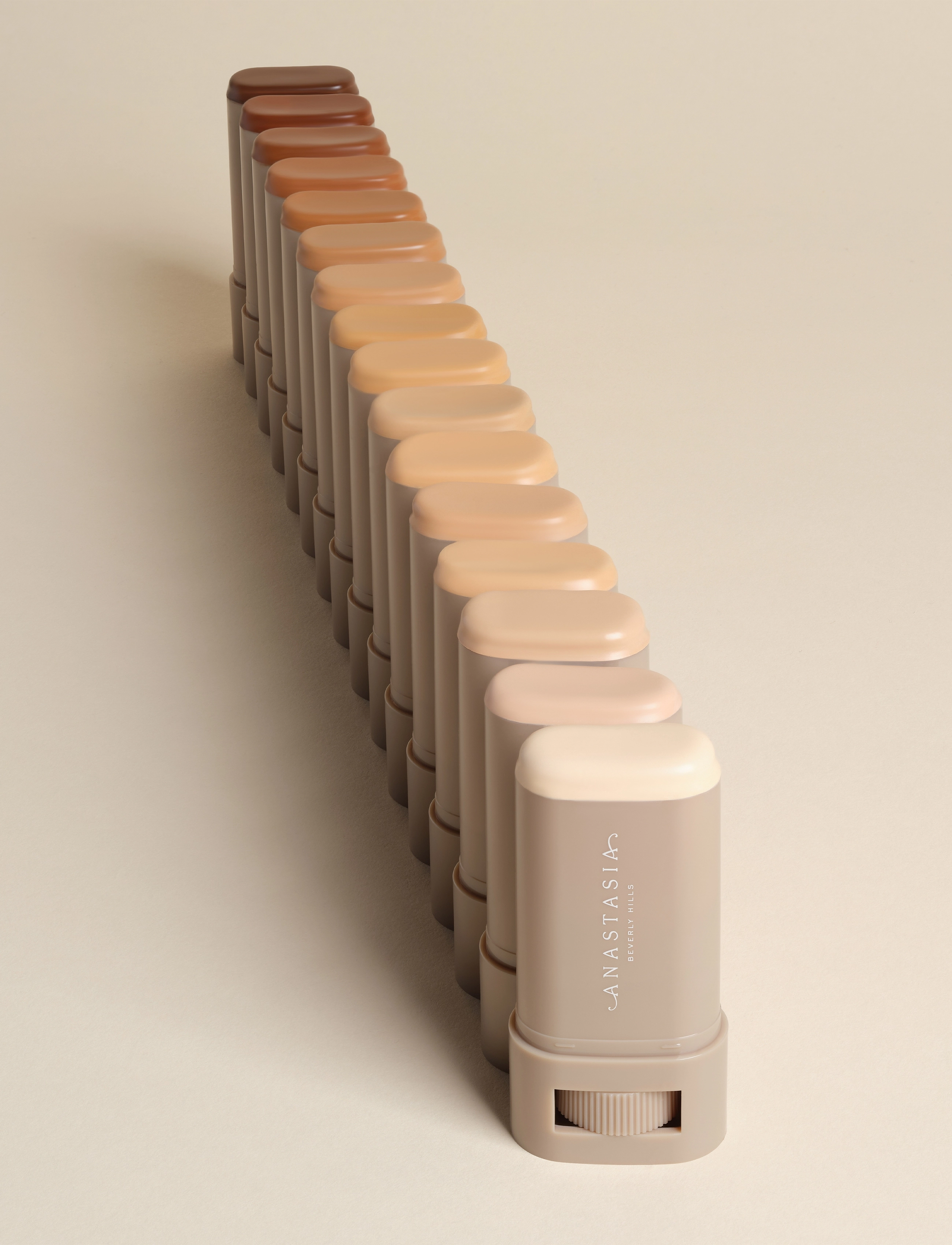 Anastasia Beverly Hills - Beauty Balm Serum Boosted Skin Tint - Shade 2 - makeup - shade 2 - 4