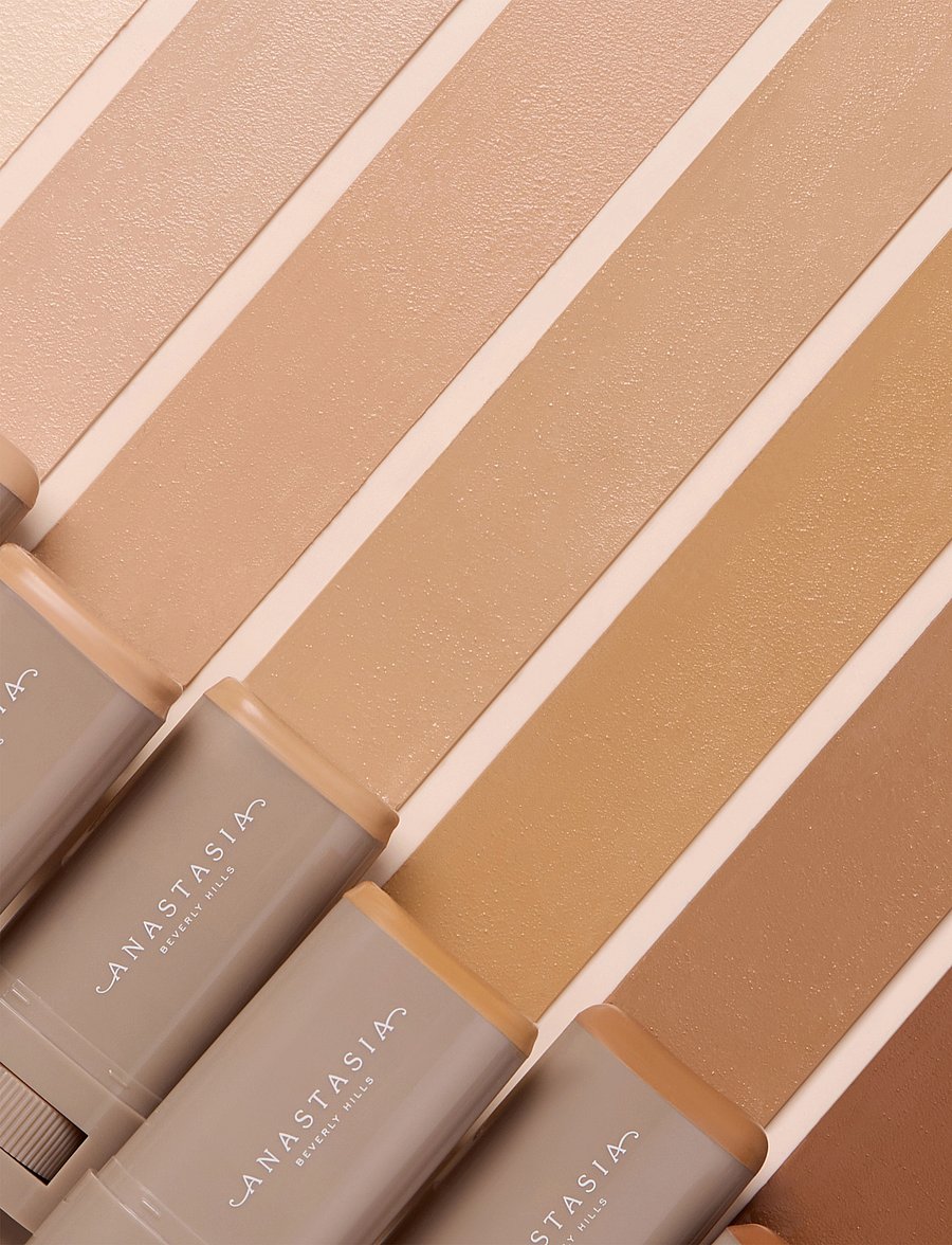Anastasia Beverly Hills - Beauty Balm Serum Boosted Skin Tint - Shade 12 - makeup - shade 12 - 5