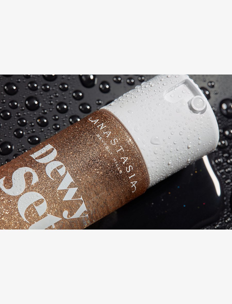 Anastasia Beverly Hills - Dewy Setting Spray - makeup - clear - 4