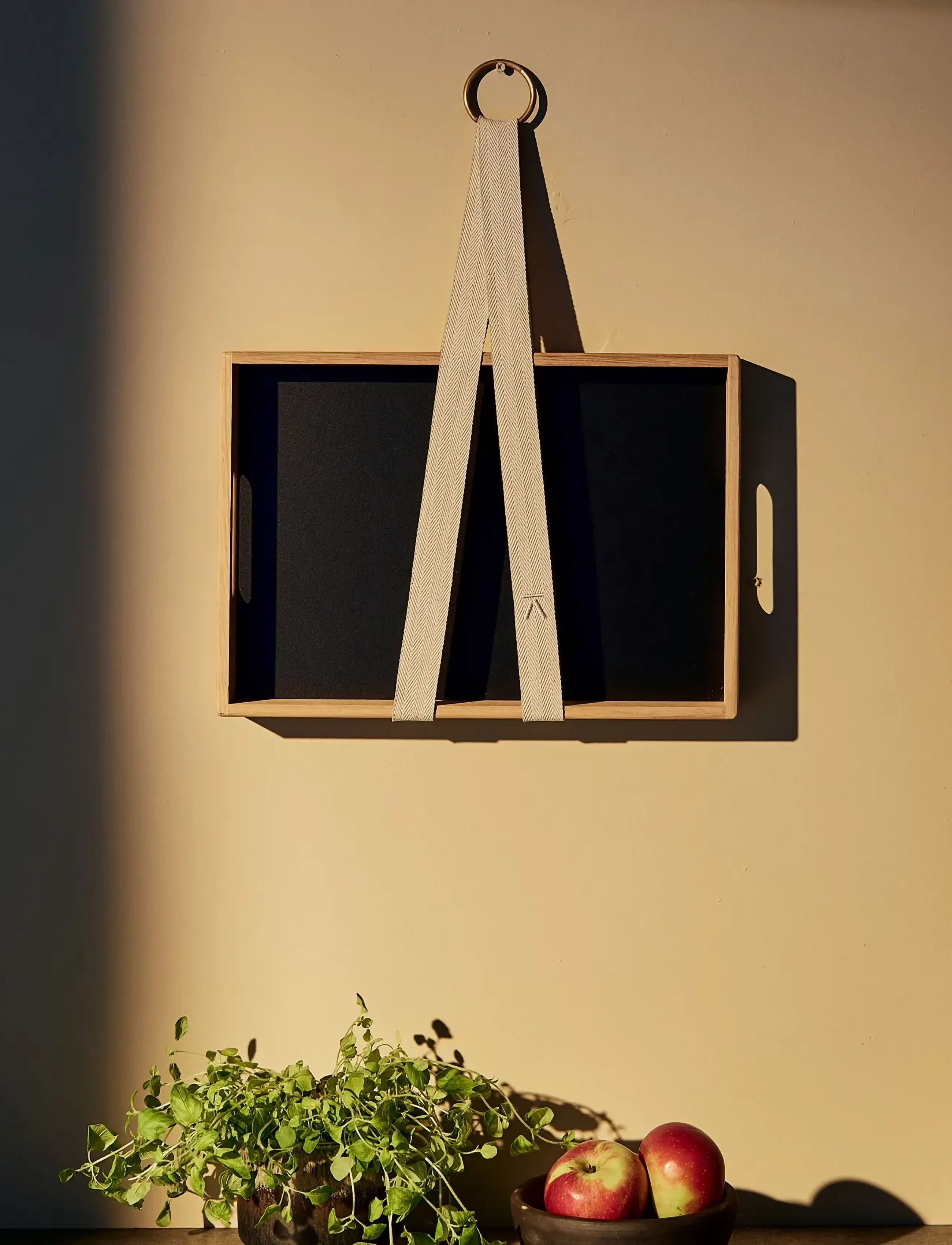 Andersen Furniture Tray Holder, One Size, Furniture, Creme - Accessories, Homeware