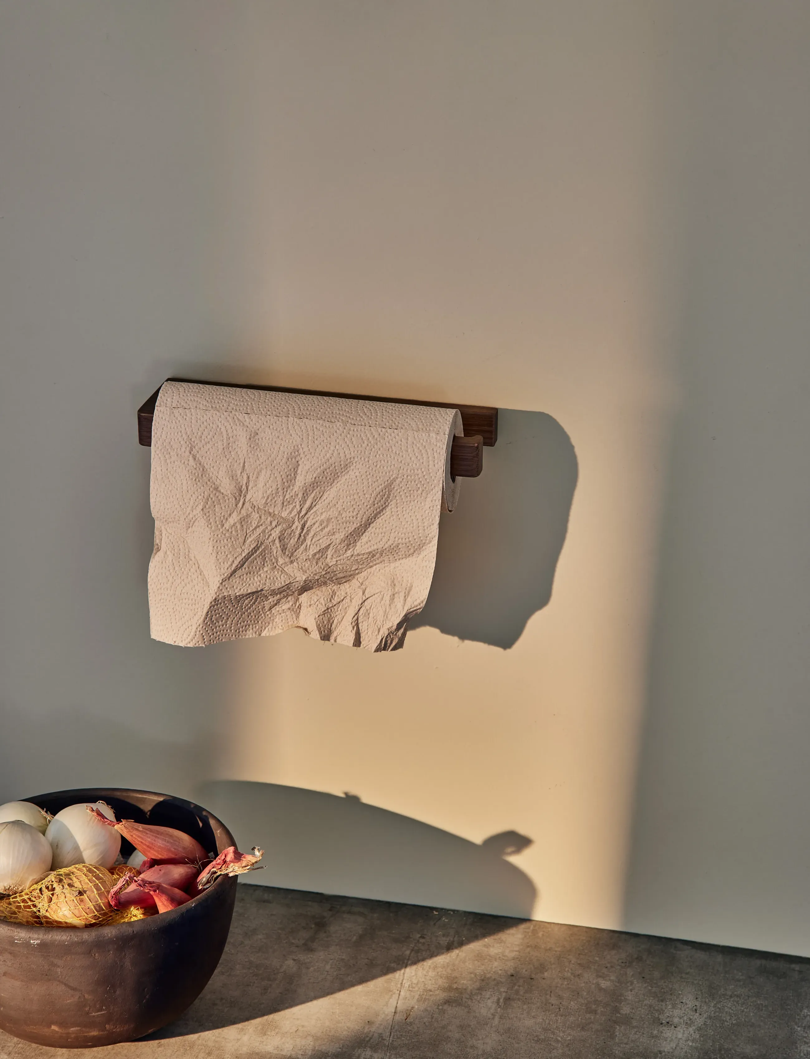 Andersen Furniture - Paper Towel Holder 2 - køkkenrulleholdere - ash - 3