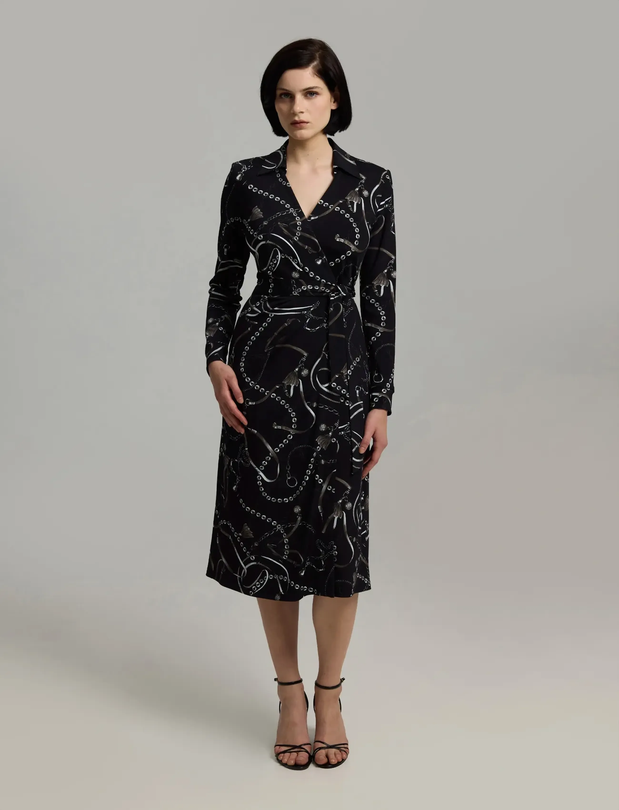 Andiata Beatriz 2 - Midikleidid - CHAIN PRINT / black