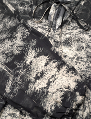 Andiata - Demelza dress - zomerjurken - black flora & fauna - 6