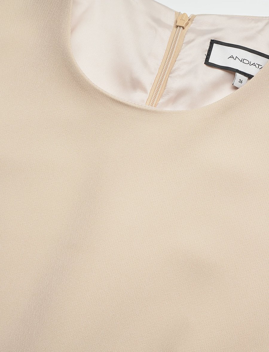 Andiata - Kacey - t-shirt-kleider - latte beige - 5