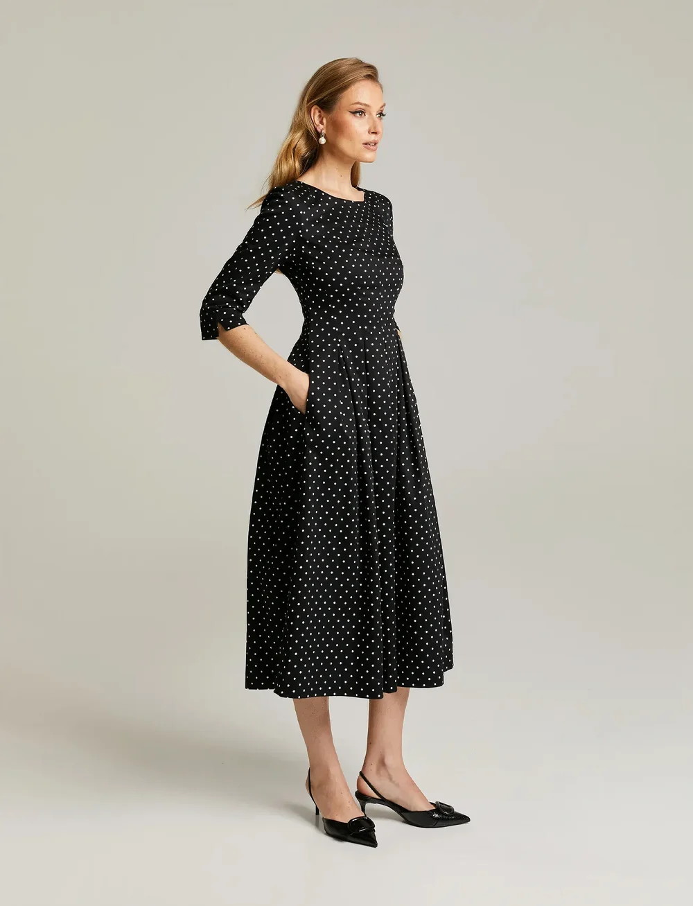 Andiata - Julitta 3 - cocktailklänningar - petite polka - 2