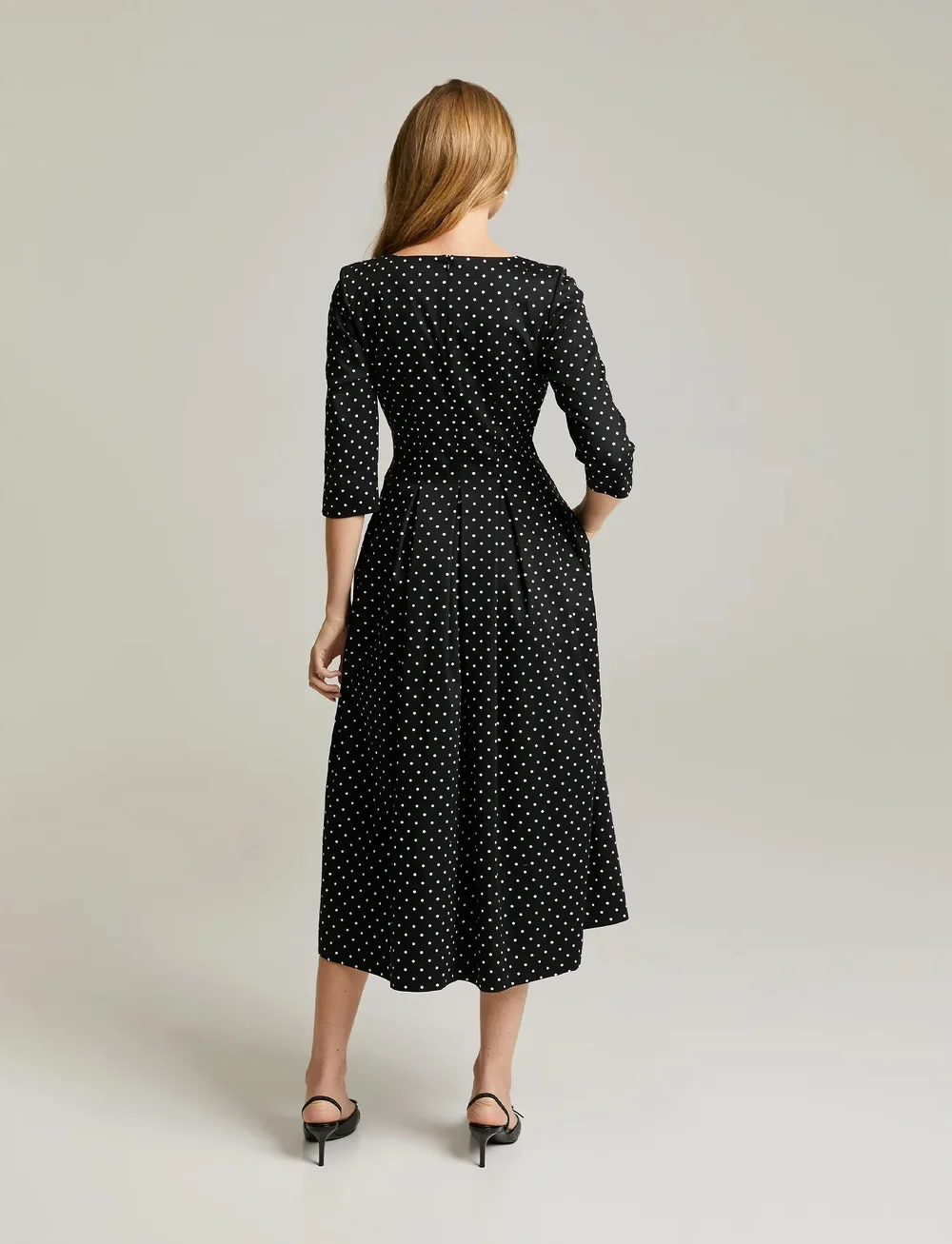 Andiata - Julitta 3 - cocktailklänningar - petite polka - 3