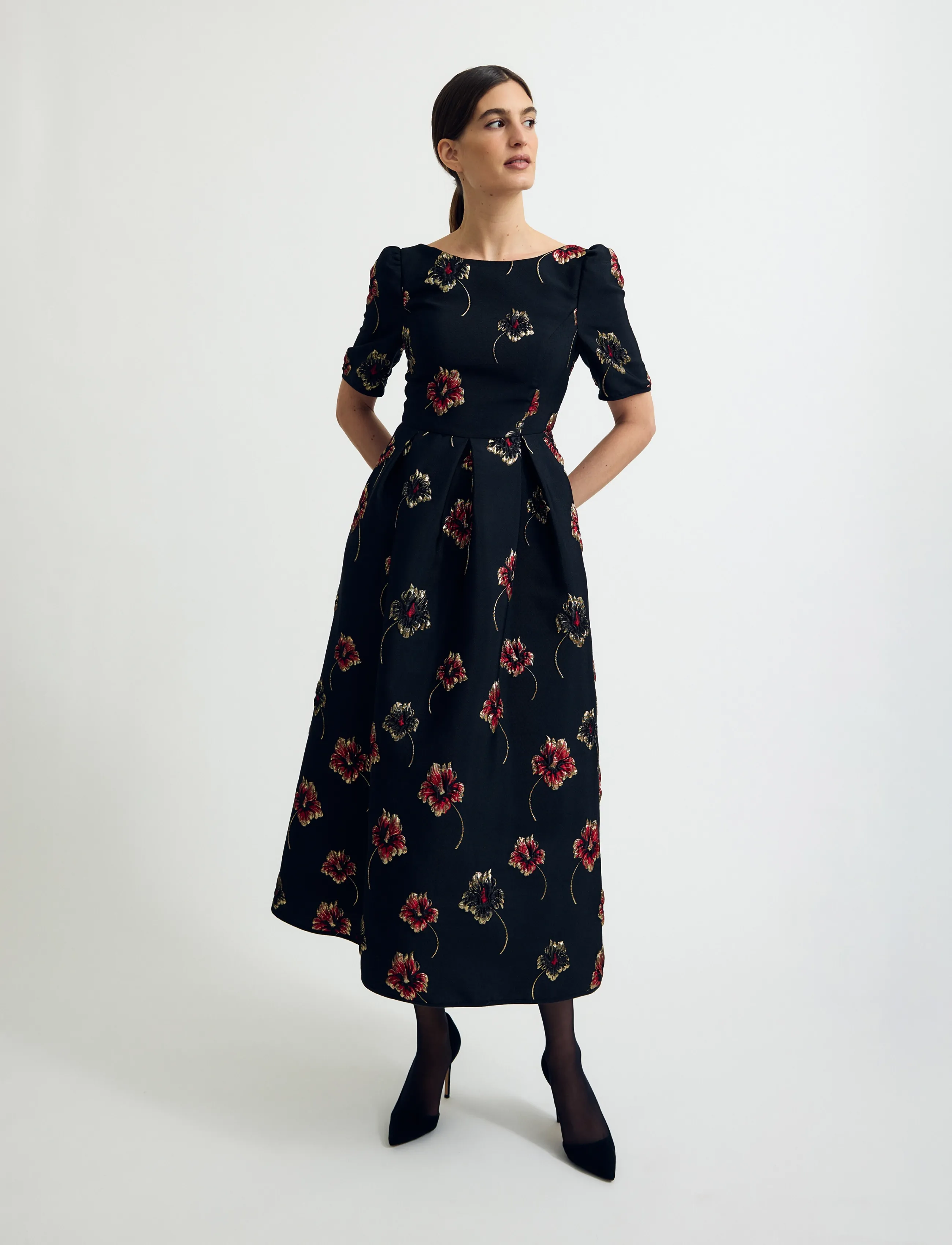 Andiata Krona dress - Kläder - RED FLORALS / black