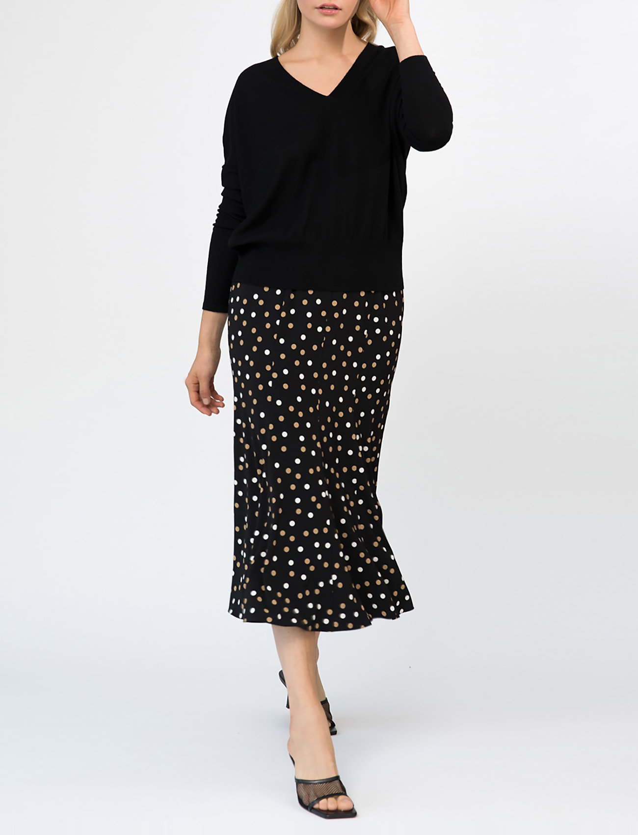 Andiata - Gail 80 Skirt - black dots - 4