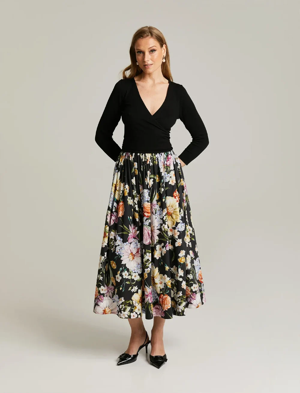 Andiata - Fiia 85 - midinederdele - secret garden black - 2