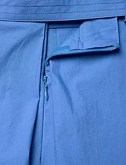 Andiata - Jona 90 V skirt - midinederdele - amalfi blue - 7