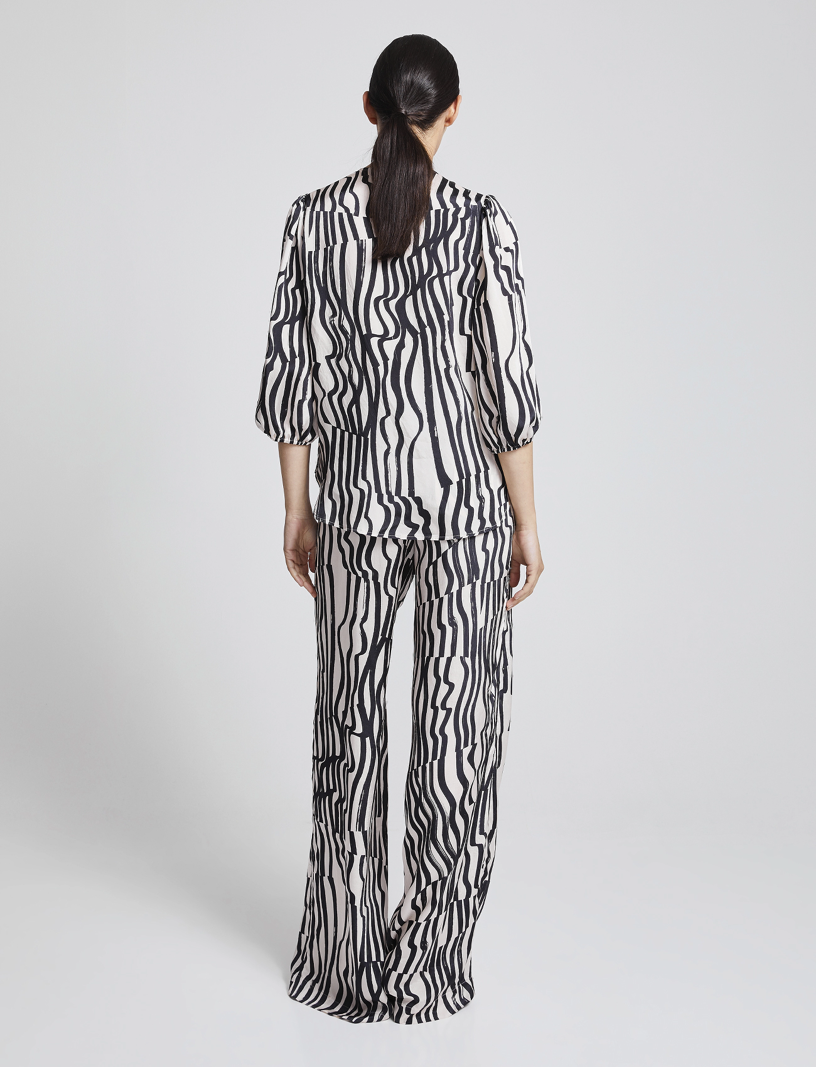 Andiata - Vilja Print Blouse - kortærmede bluser - beige stripes - 4