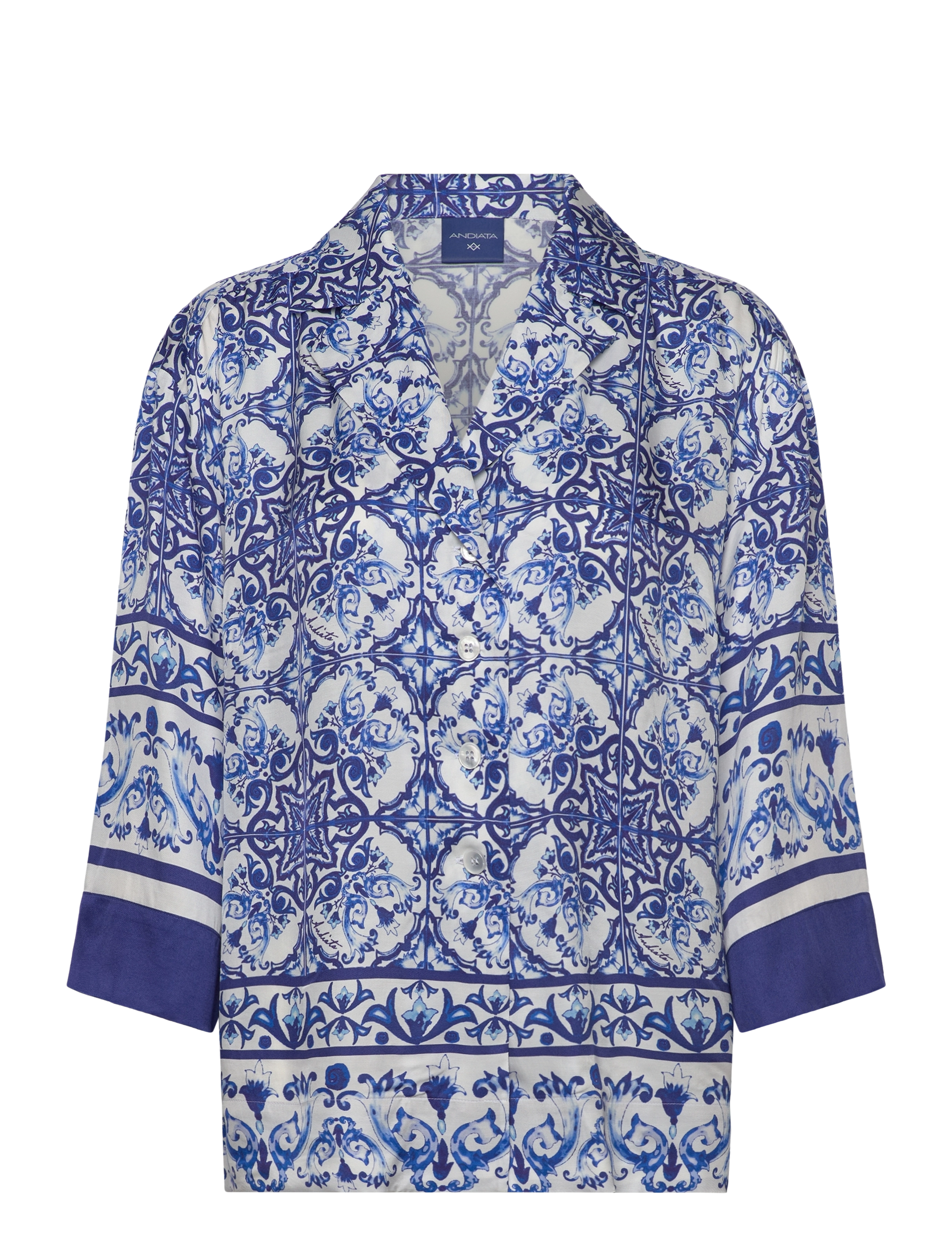 BLUE MAJOLICA