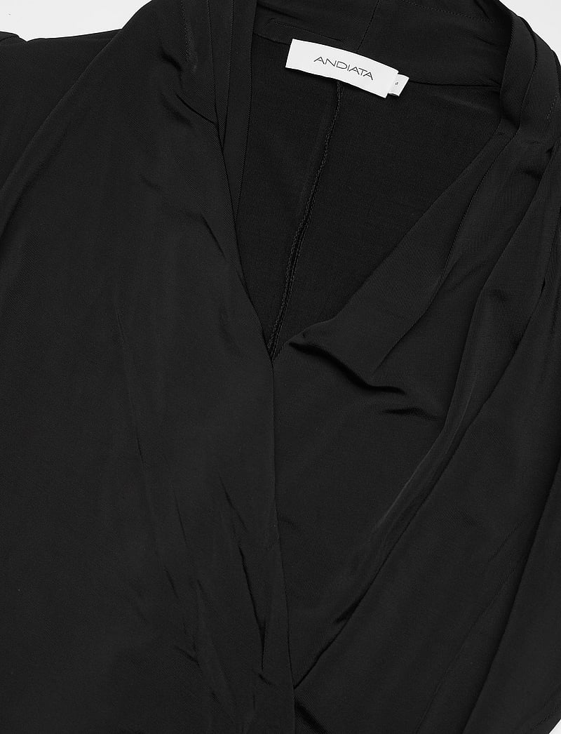 Andiata - Fifi 2 Top - blouses à manches courtes - black - 2