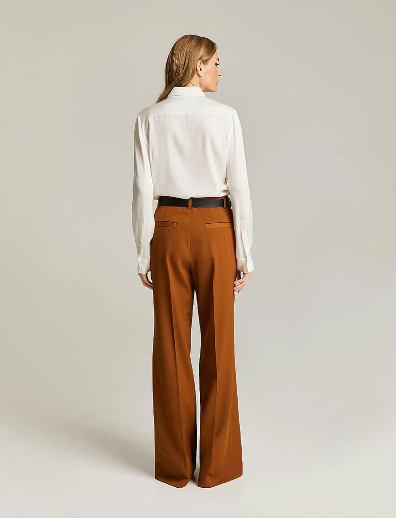 Andiata - Gisella - habitbukser - camel - 4