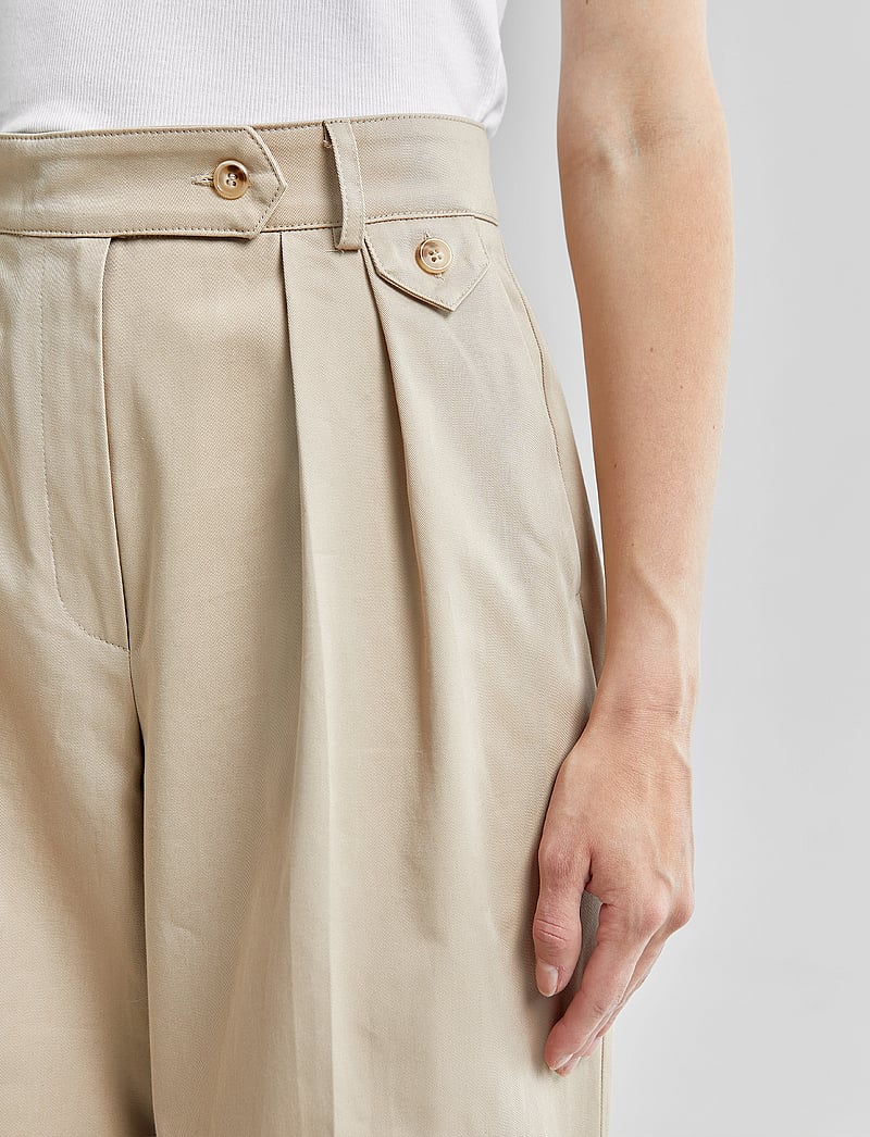 Andiata - Gytta C trousers - laia säärega püksid - sand - 5