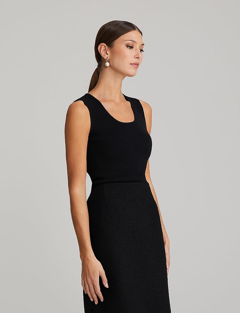 Andiata - Hannele L - topid ja varrukateta alussärgid - black - 3