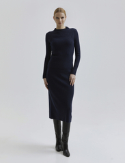 Andiata - Edmee Knit Skirt - megzti sijonai - deep navy blue - 2