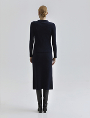 Andiata - Edmee Knit Skirt - stickade kjolar - deep navy blue - 3