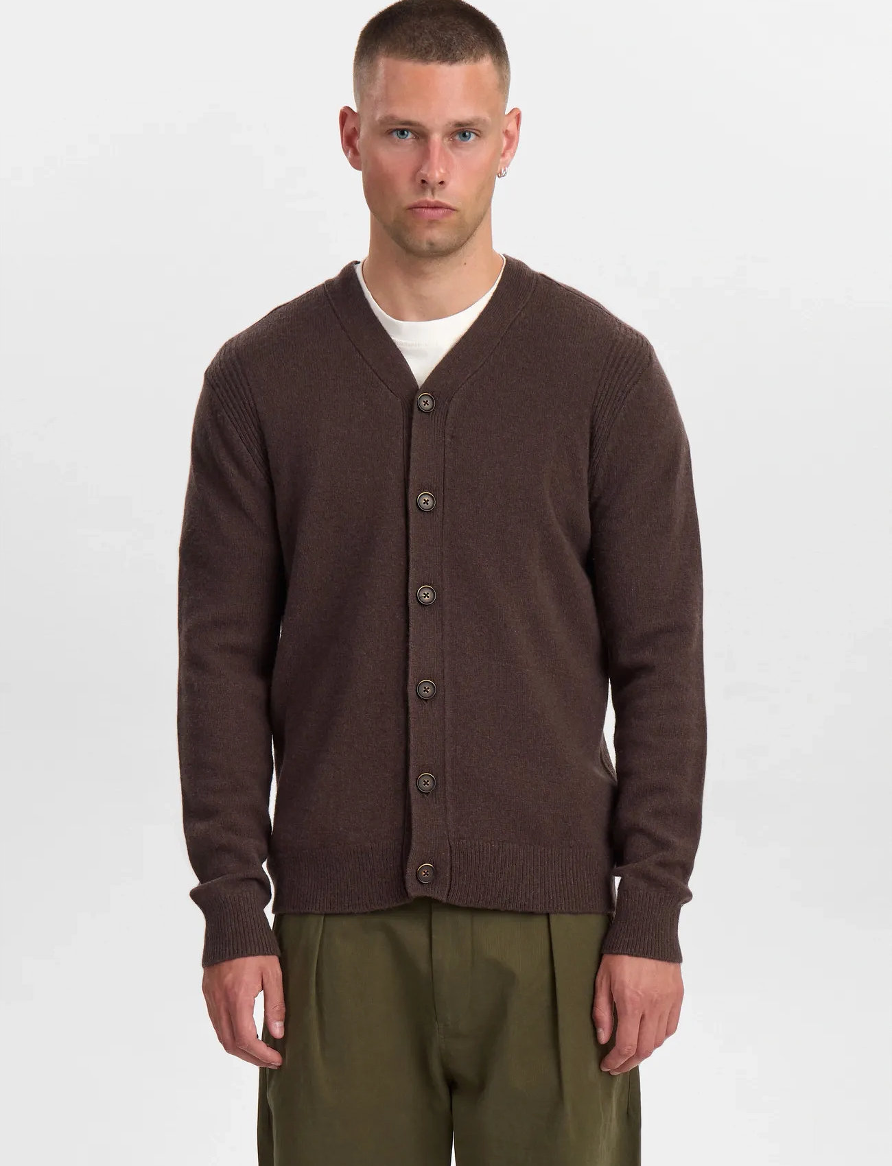 Anerkjendt Aksvend Lambswool Cardigan - - S 1
