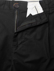 Anerkjendt - AKJULIUS COTTON PLEAT PANT - „chino“ stiliaus kelnės - caviar - 3