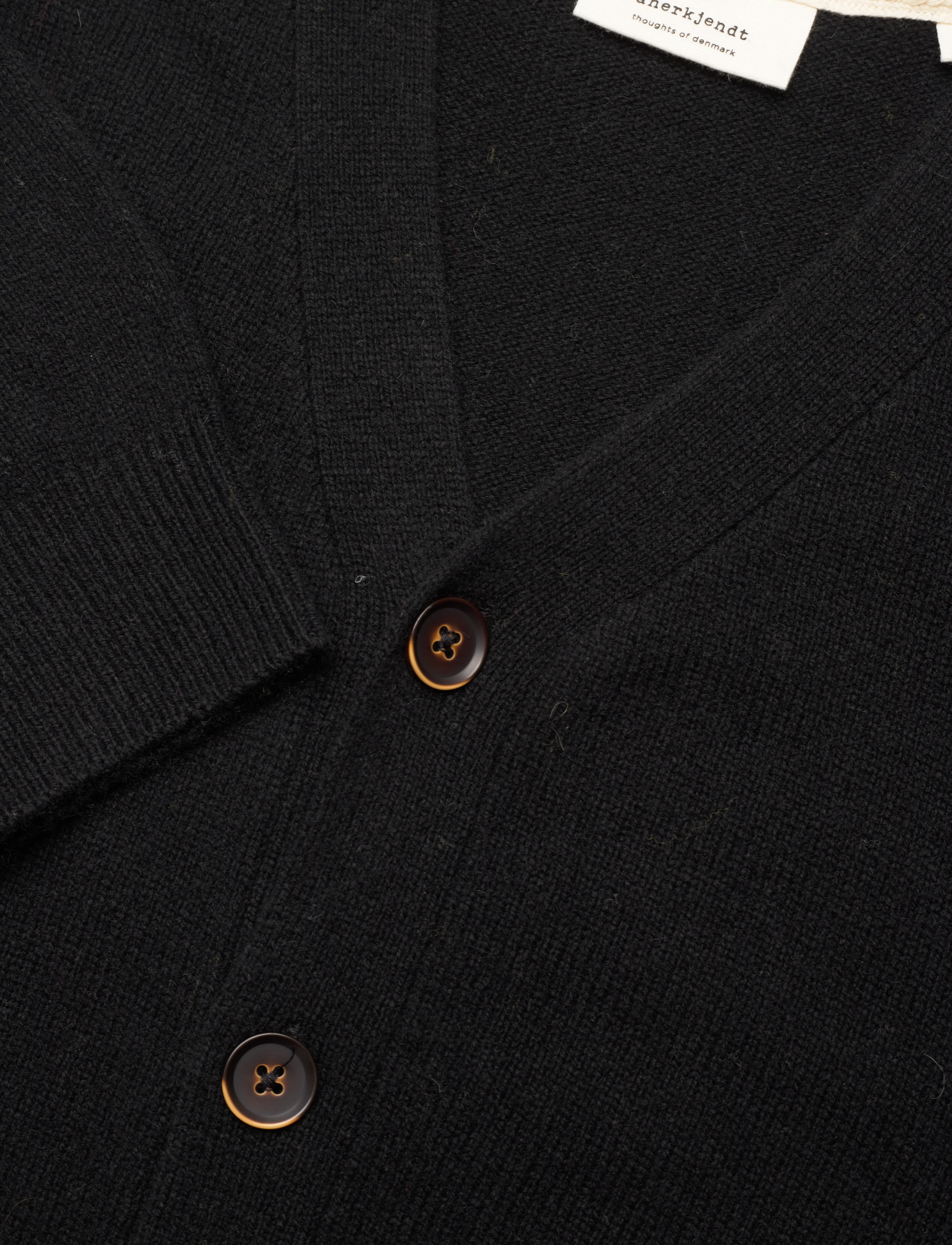 Anerkjendt - AKSVEND LAMBSWOOL CARDIGAN - cardigans - caviar - 2