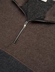 Anerkjendt - AKKLAUS COLOUR BLOCK - sportiska stila džemperi - chocolate brown - 2